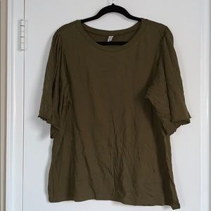 BP ruffle sleeve cotton tshirt L Olive Green